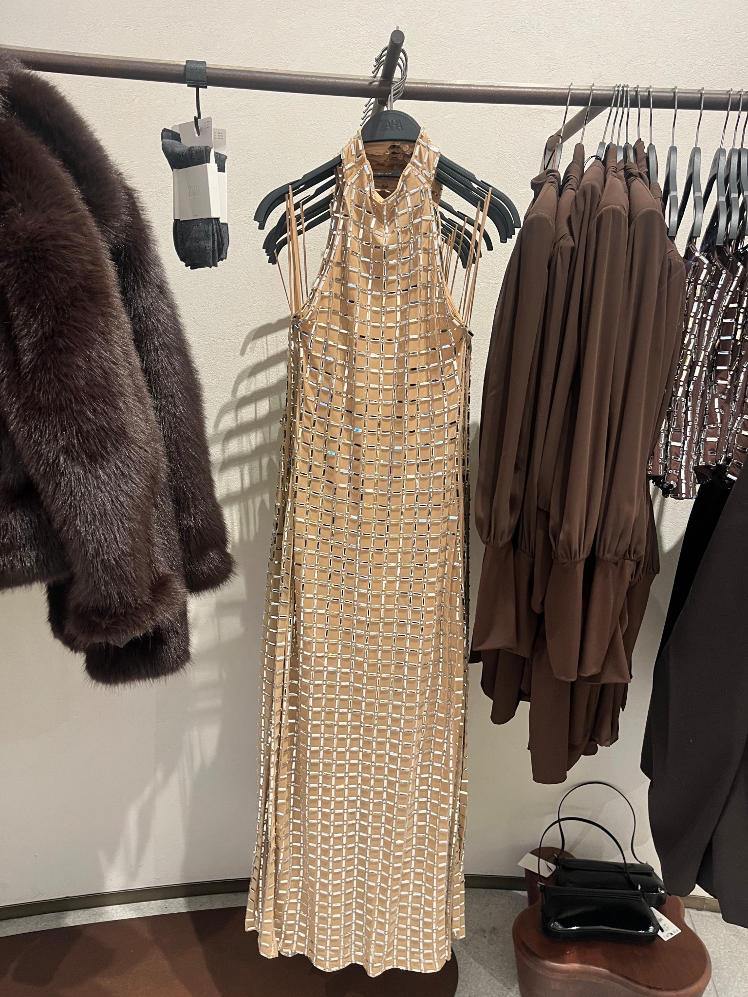 So Gorg 😍🤎

#ChristmasOOTD, #FestiveFashion, #HolidayStyle, #XmasLookbook, #WinterWardrobe, #CozyChic, #GlamDecember, #ChristmasGlam, #SparkleSeason, #VelvetVibes, #HolidayMakeup, #FestiveNails, #RedLipSeason, #ChristmasAccessories, #WinterGlowUp, #MerryAndStylish, #SleighTheSeason, #SantaBabyStyle, #TinselTrend, #SnowCute, #UnderTheMistletoeLook, #HotCocoaStyle, #JingleBellFit, #FrostyFashion, #DecemberDrobe, #FashionReels, #StyleInspo, #HolidayAesthetic, #ChristmasContent, #WinterFashionTrend.

#LTKwinter #LTKCyberWeek #LTKfestive