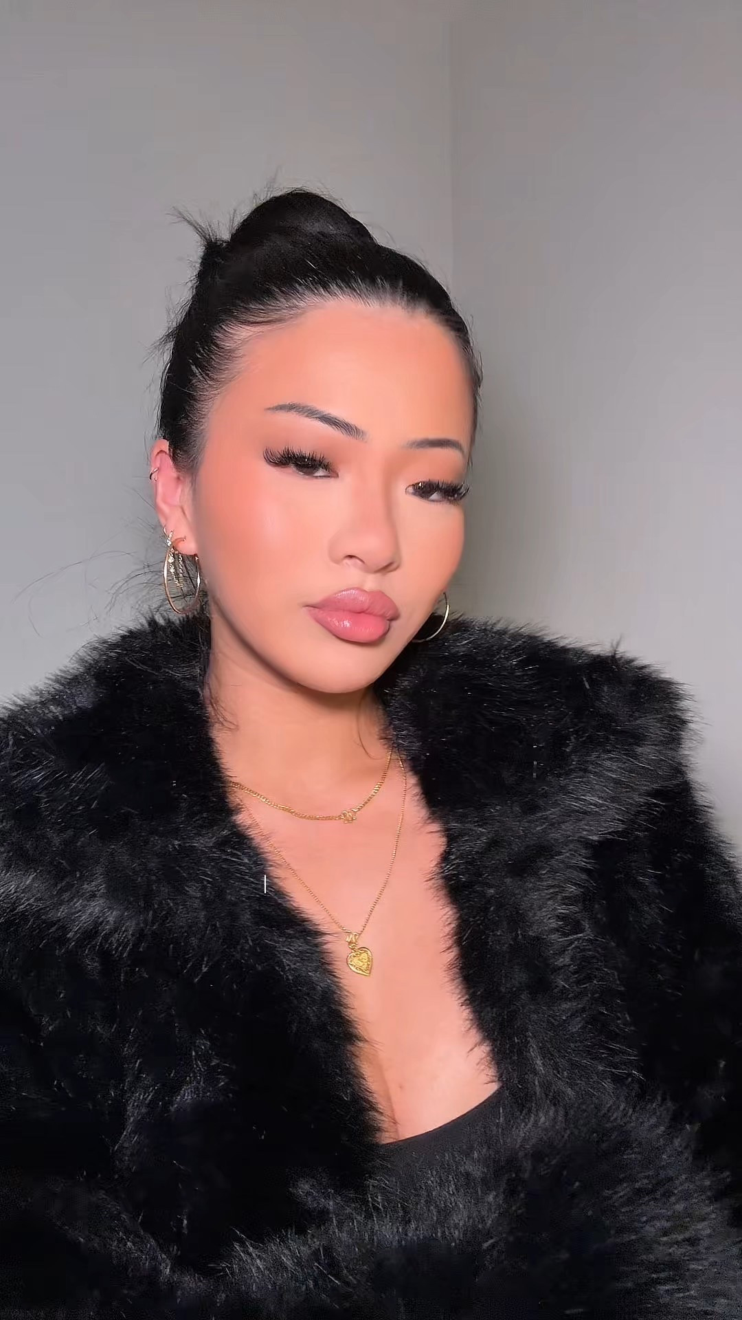 some last minute holiday glam inspo

#LTKpartywear #LTKcanada #LTKbeauty