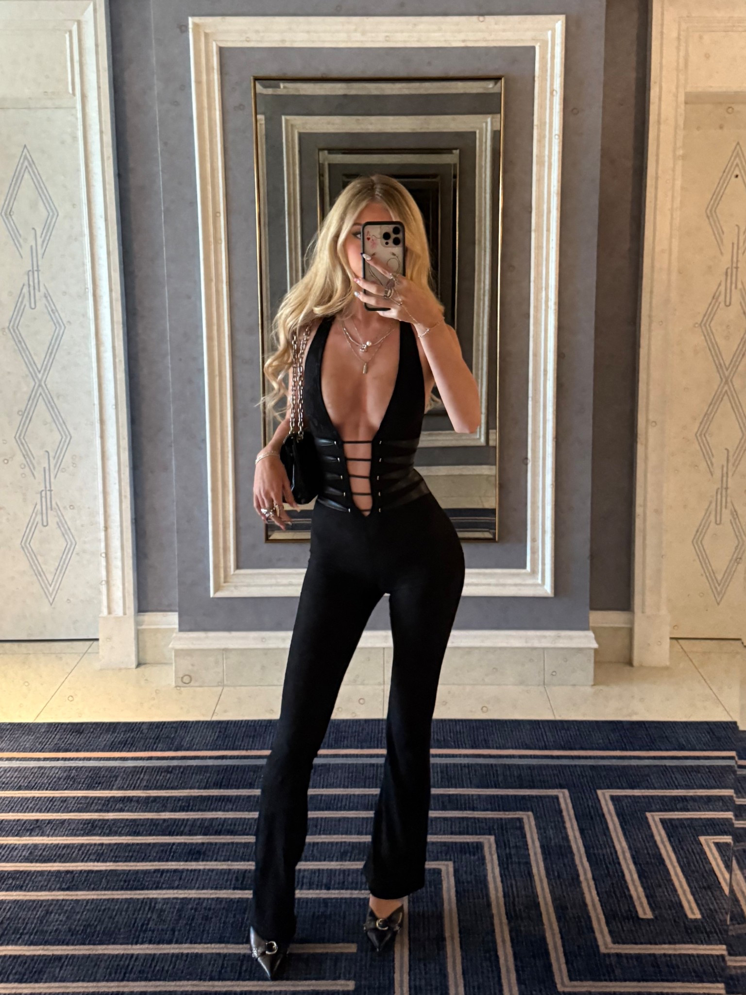 Vegas baby⭐️


#LTKStyleTip #LTKTravel #LTKParties