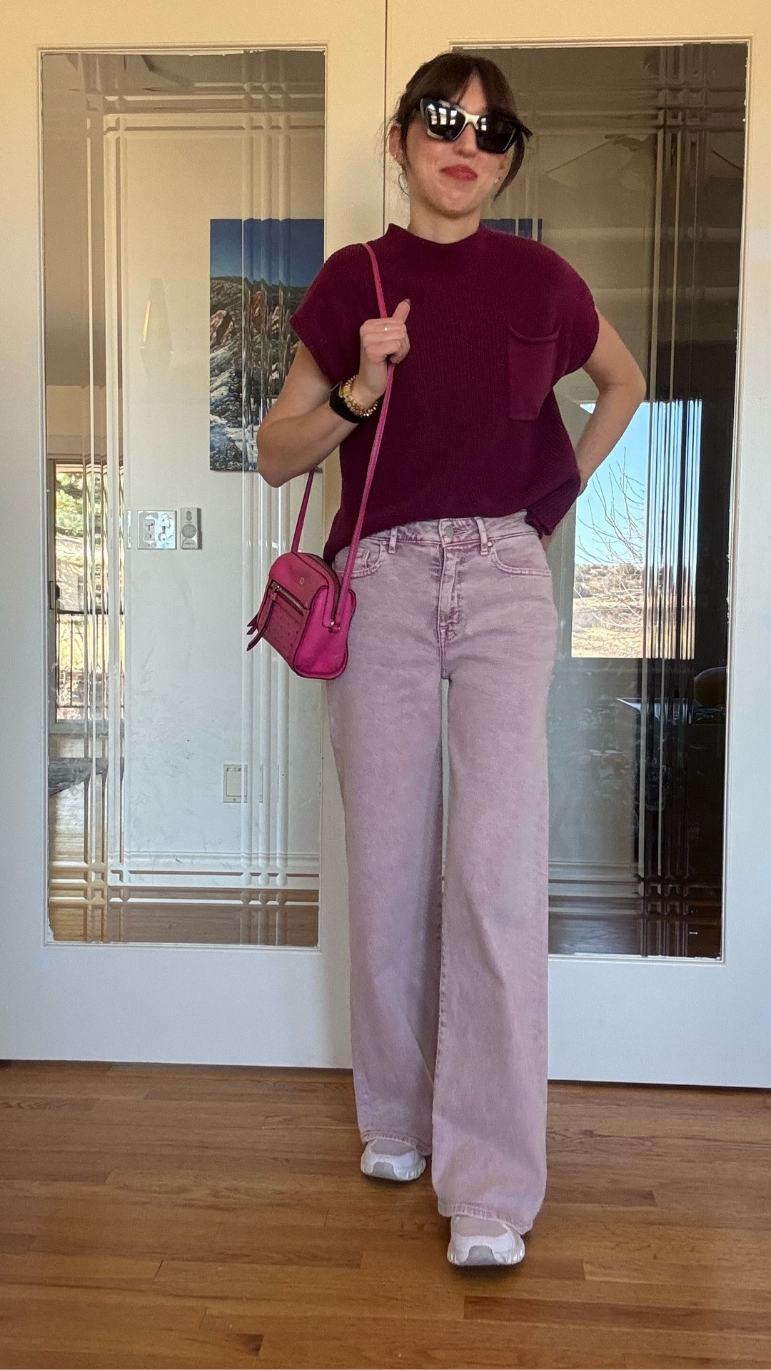 Spring outfits are defrosting 🌸
Burgundy + blush pink wide-leg pants.

A little color story from yesterday.
.
.
.
.
.
.
.
#outfitinspirations #everydaystyleinspo #springoutfits #wearablefashion #styleinspiration