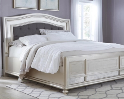 Coralayne King Panel Bed | Ashley Homestore