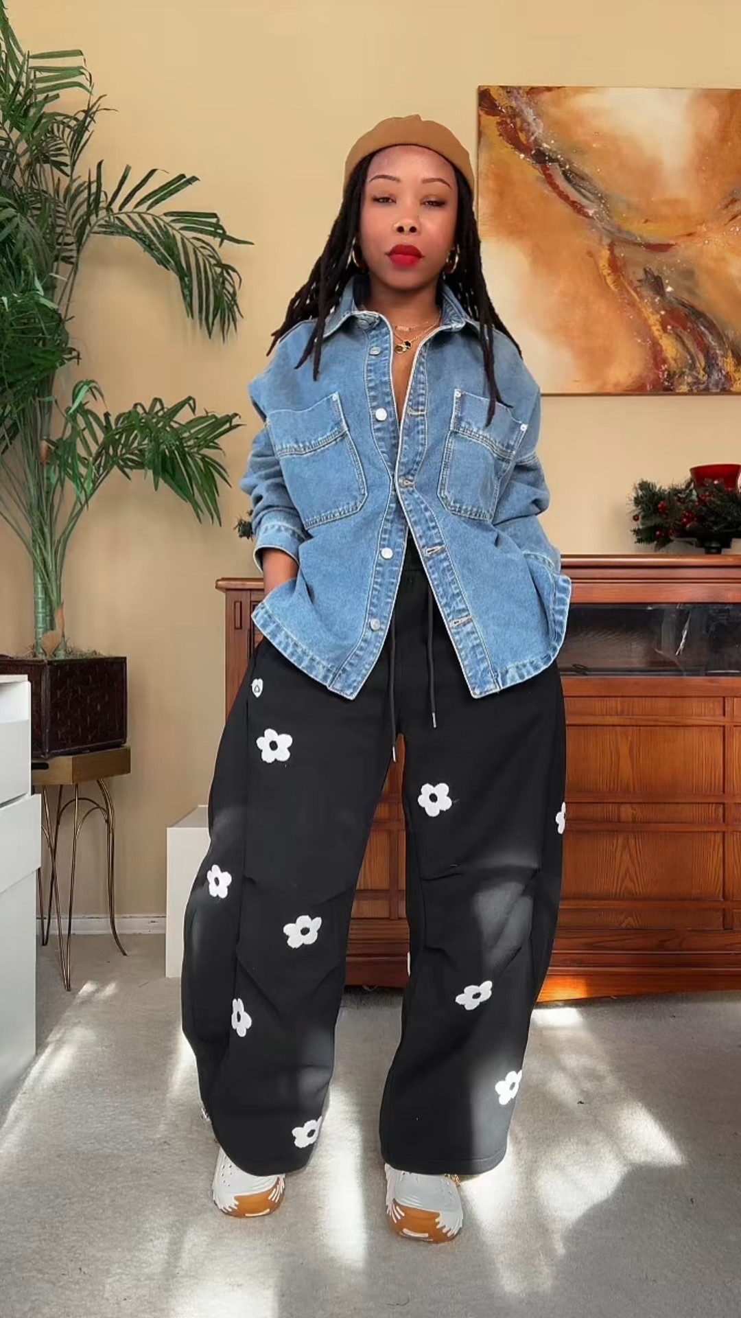 One of my favorite sweatpants from Aelfric Eden. Honestly, I love all of their sweatpants. The quality is always 10/10. These are a nice medium weight-heavy weight. Super fun and cute design. #sweatpants #sweats #casualootd #casualoutfits

#LTKgrwm #LTKootd #LTKPetite