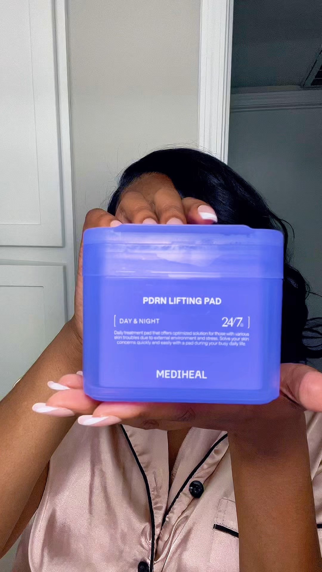 Treat yourself to a lifted look and glowing skin with these toner pads! Mediheal has created another skincare staple!😍

#skincarefinds #mediheal #blackfriday #cybermonday

#LTKselfcare #LTKGiftGuide #LTKBeauty