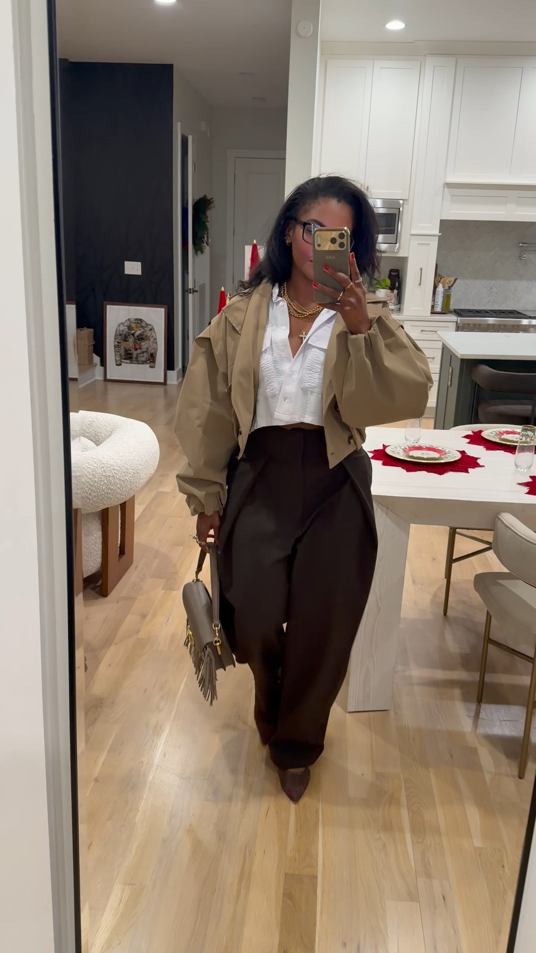 Date night!
Jacket: S/M
Top: M
Trousers: M
Linking similar bags 