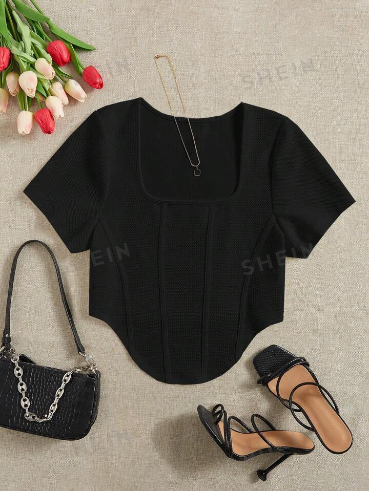 SHEIN EZwear Plus Square Neck Asymmetrical Hem Crop Tee | SHEIN