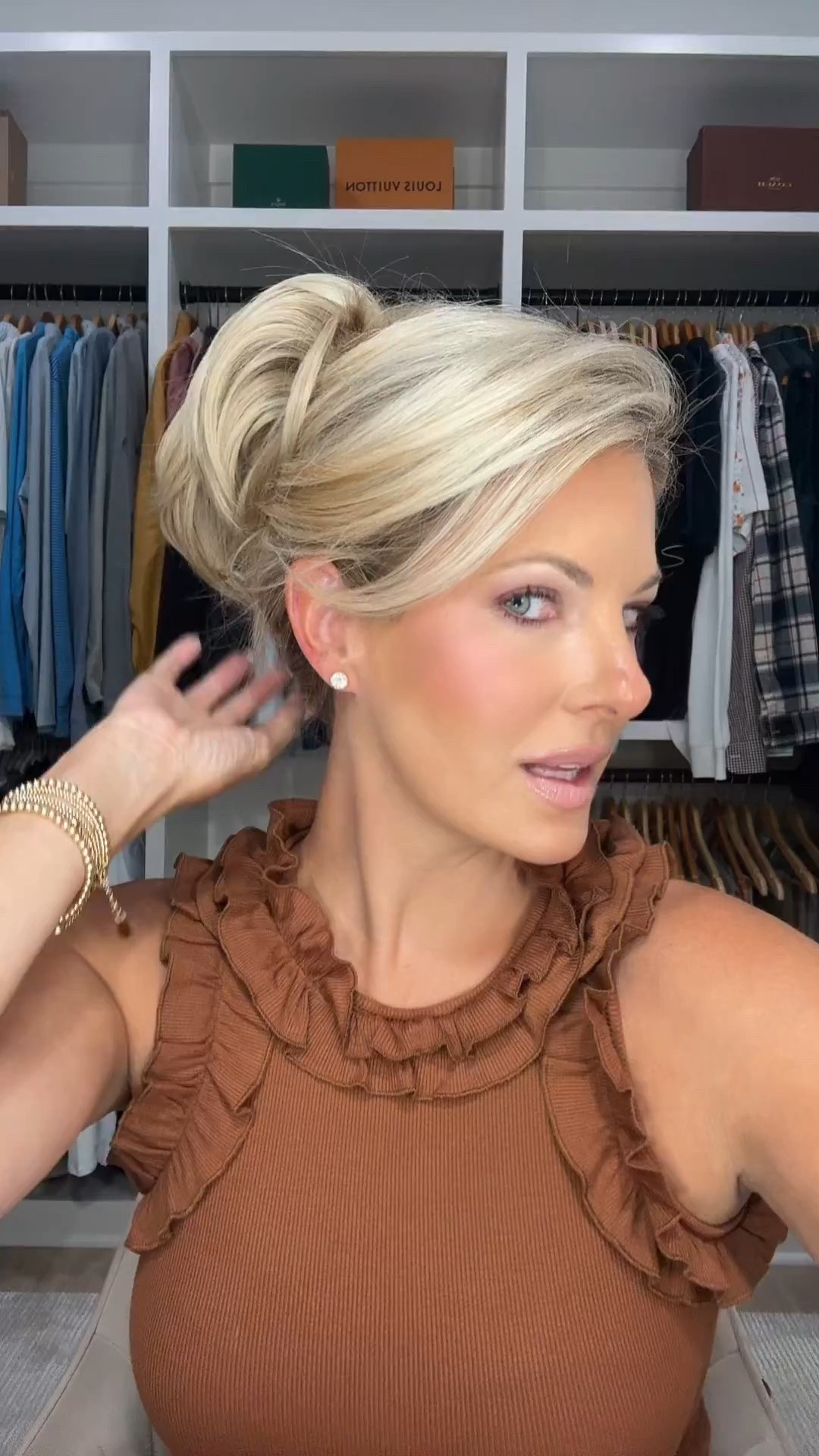 My little secret to CHEATING the perfect updo in under 60 seconds…for only $20. 🙌🏼✨

This is one of those hair hacks that makes it look like you spent WAY more time on your hair than you actually did. 😂 It gives you that full, polished updo in less than a minute—and for around $20, you truly can’t beat it!

Perfect for busy mornings, date night, weddings, or those days when your hair just isn’t cooperating. I’ve also linked all the other hair products and tools I used to pull the entire look together! 🤍

#EasyUpdo #60SecondHair #HairHack #EasyHairstyle #UpdoTutorial #ShortHairUpdo #HairOver40 #LTKBeauty

#LTKgrwm #LTKselfcare #LTKBeauty