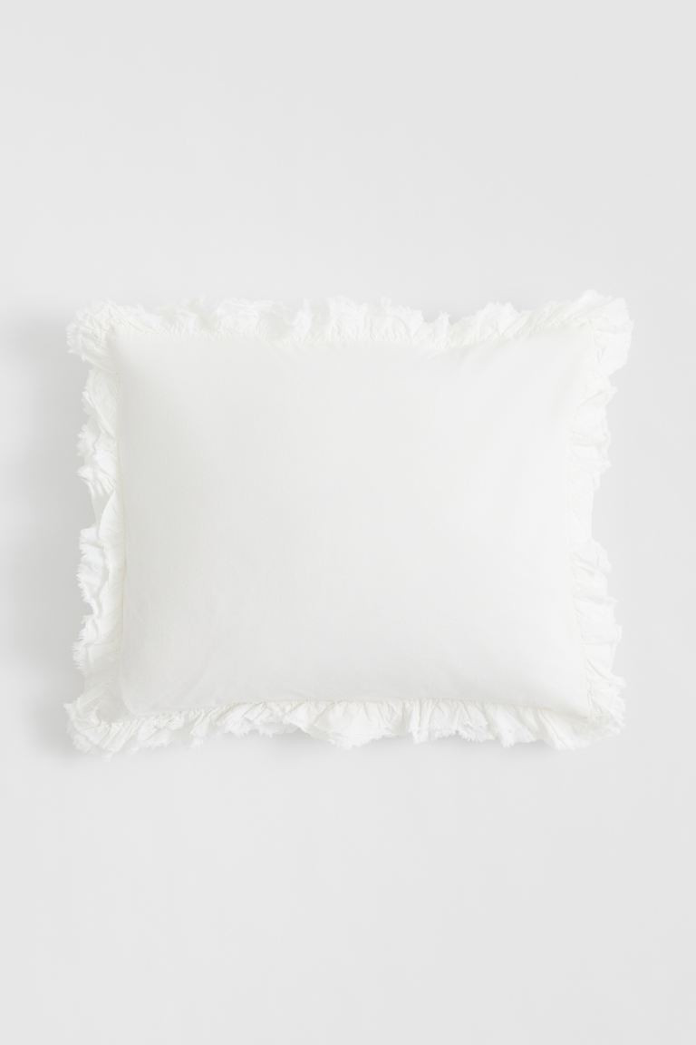 Frill-trimmed pillowcase | H&M (UK, MY, IN, SG, PH, TW, HK)