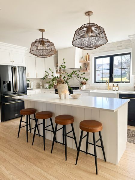 A kitchen island is perfect for hosting & hanging with friends & family! 

#LTKstyletip #LTKhome #LTKfamily