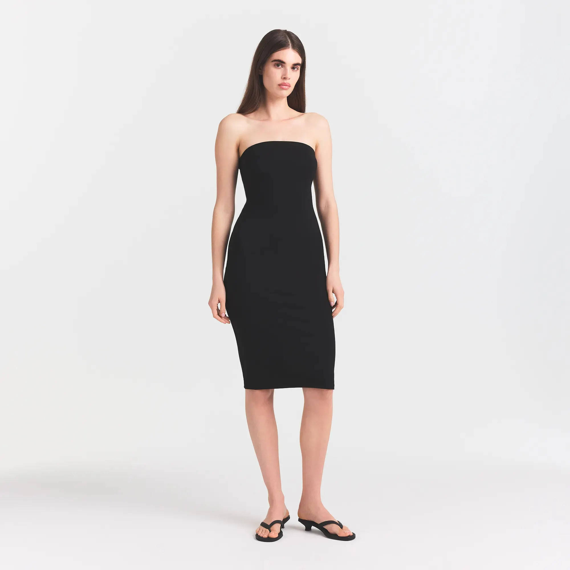 THE ESSENTIAL COLLECTION STRAPLESS MIDI DRESS | OBSIDIAN | SKIMS | SKIMS (US)