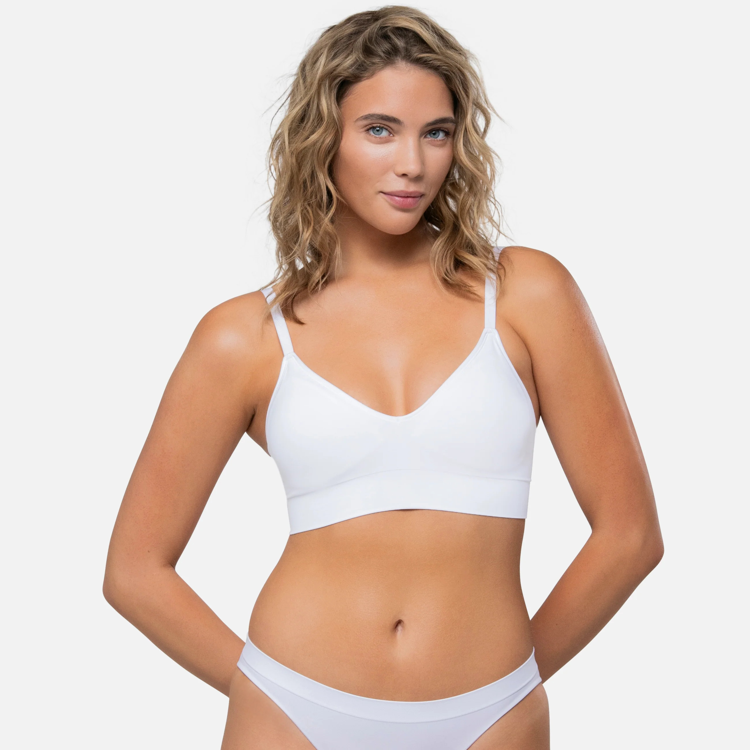 450 The Pullover Bralette | Underoutfit