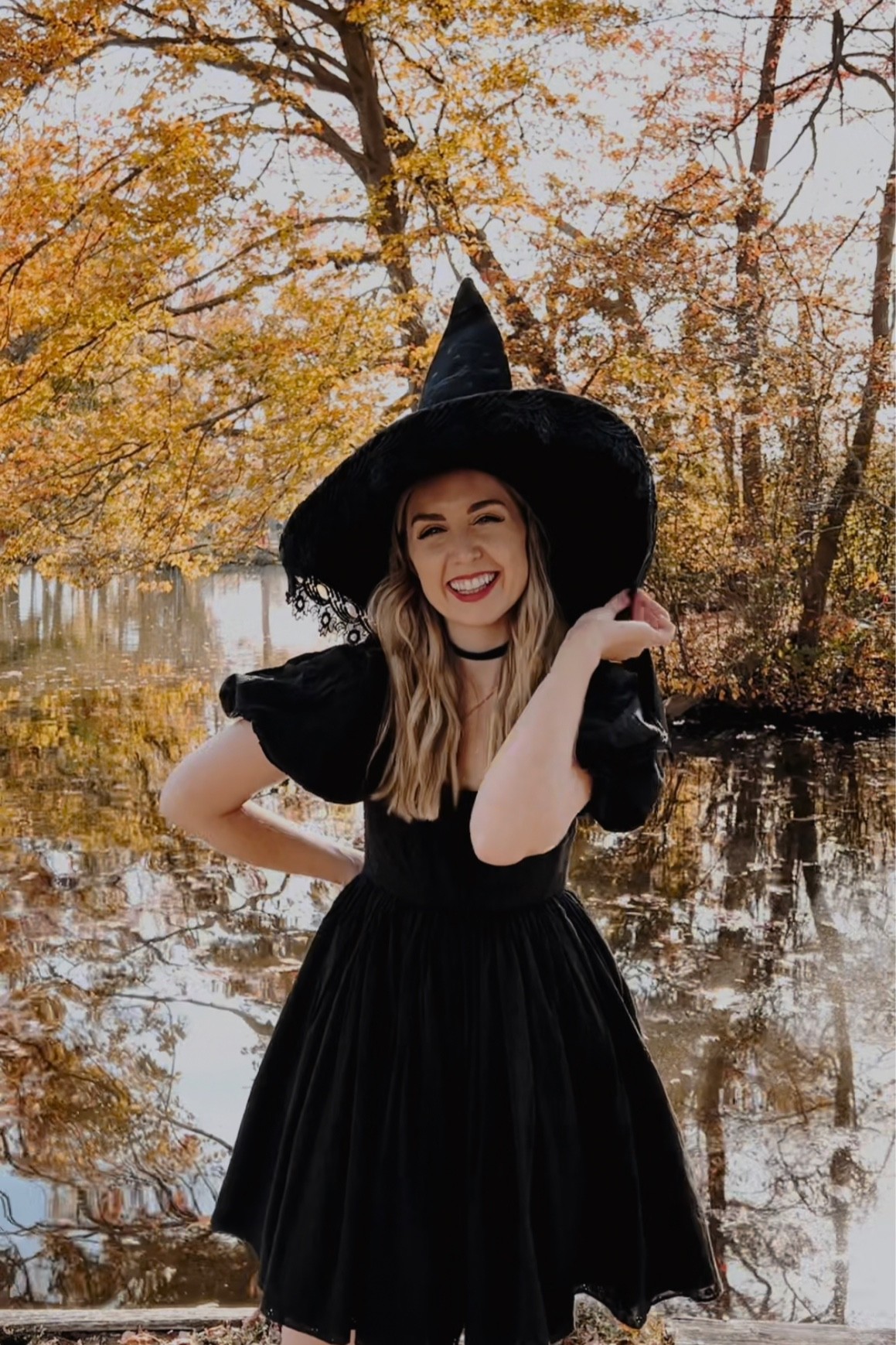 My Halloween witch outfit! 🖤 My exact hat is from Party City!