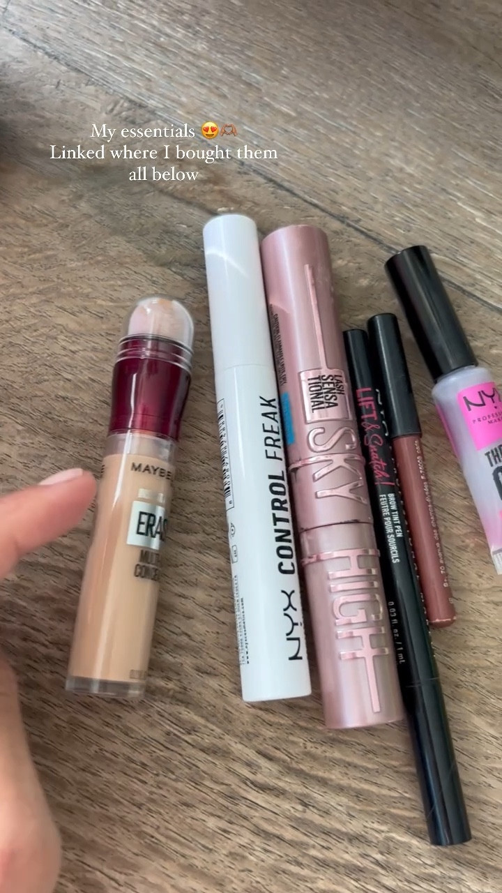 My absolute favorite products for the perfect brows and lashes look! Looks like a lot but so simple for an everyday simple natural beauty regimen 

#LTKunder100 #LTKFind #LTKbeauty