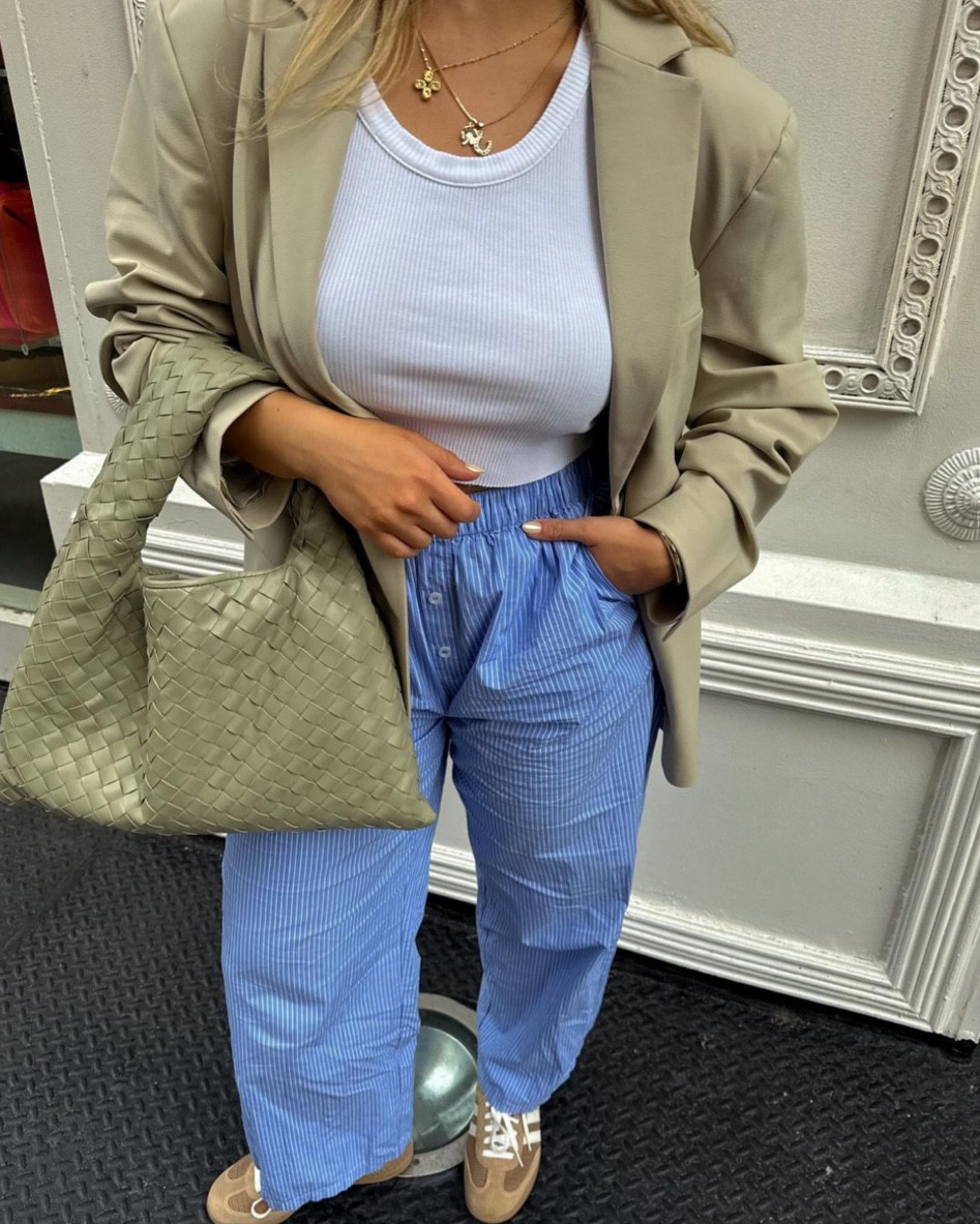 an outfit sandwich 🤍