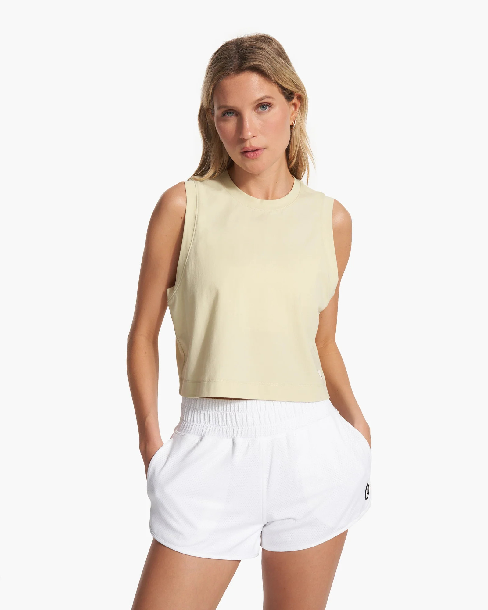 Feather Crop Tank | Vuori Clothing (US & Canada)