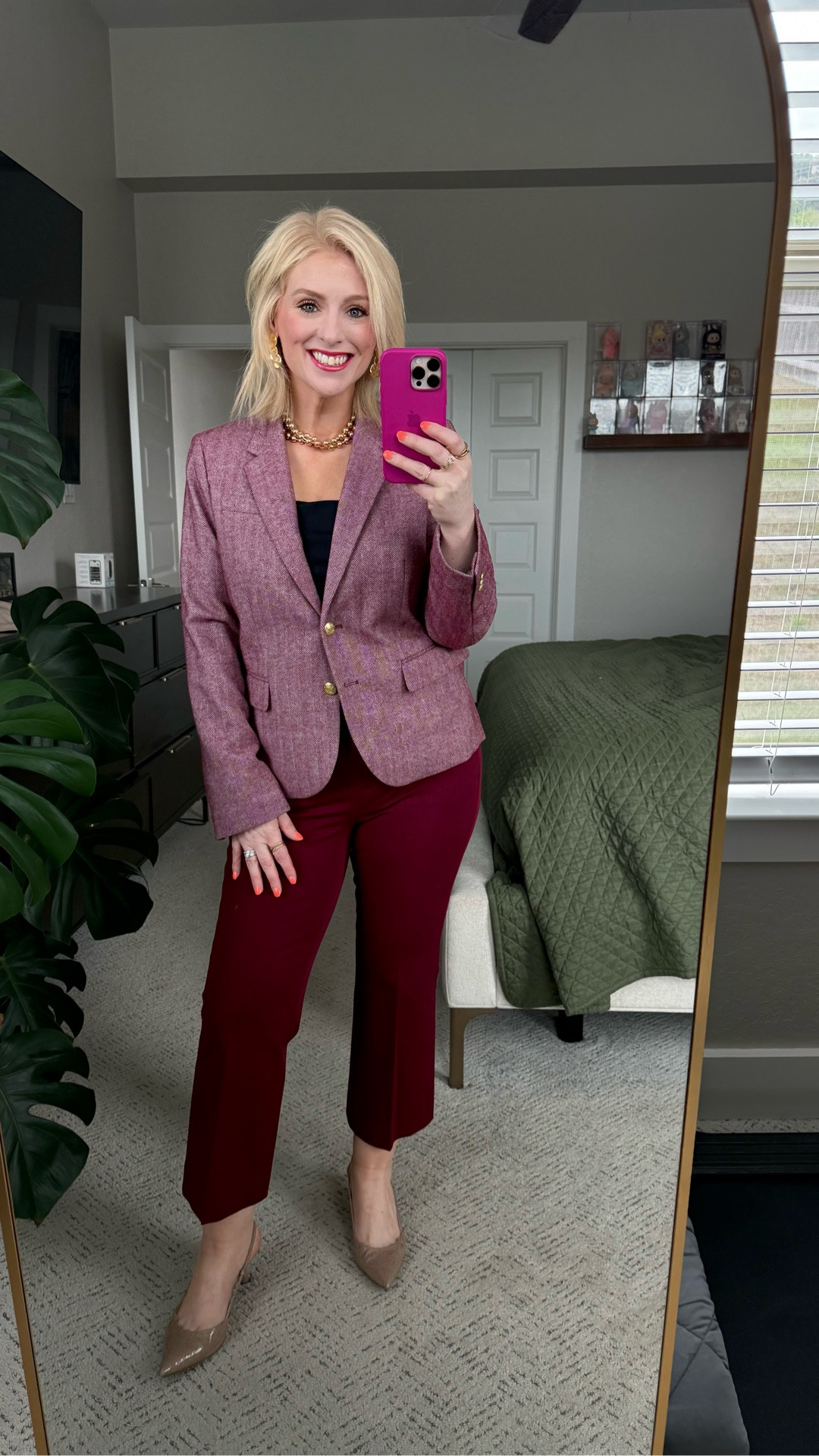 JCrew blazers will forever have me in a chokehold. ❤️

#LTKootd #LTKWorkwear #LTKMidsize