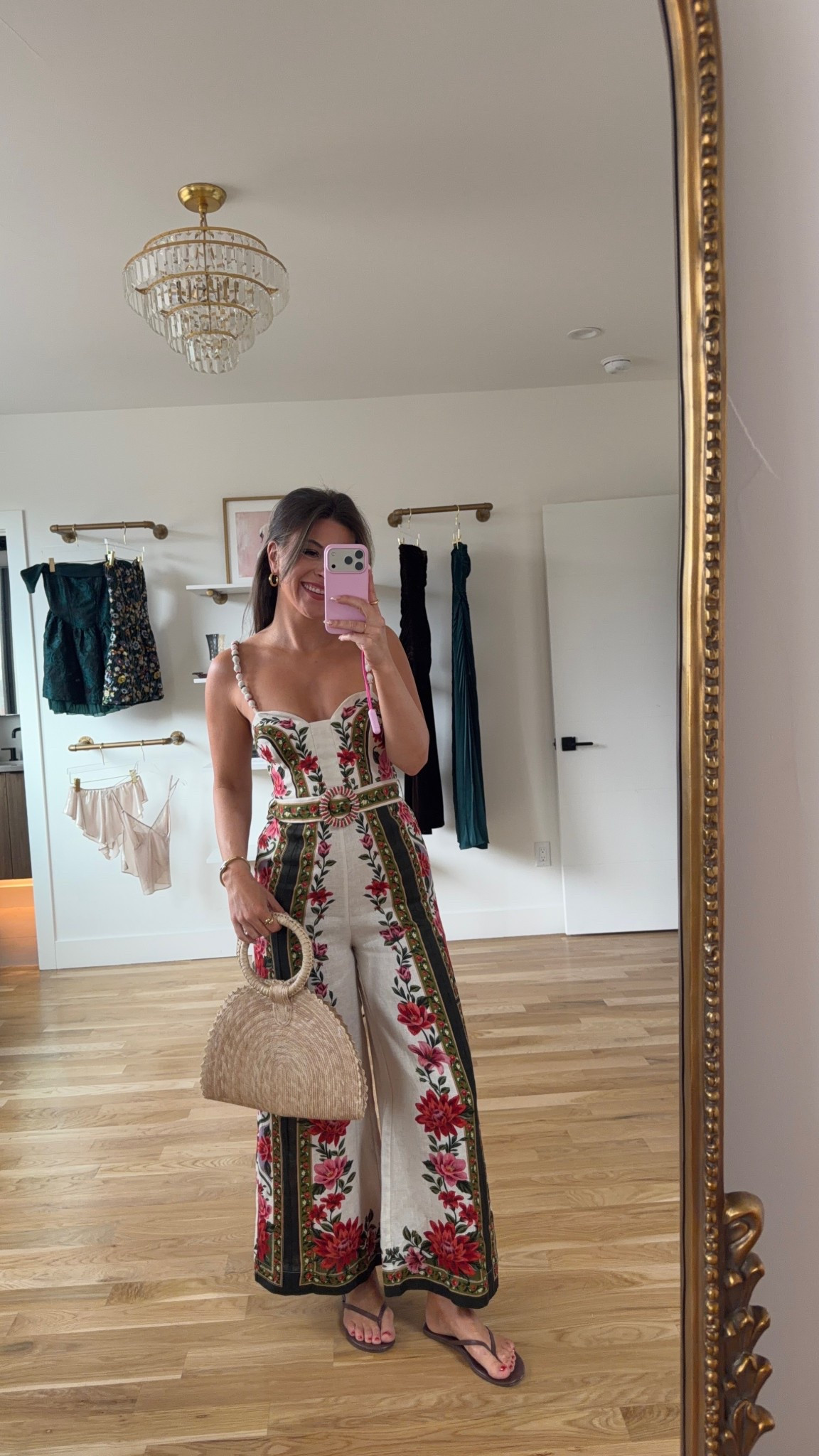 Floral summer jumpsuit destination resortwear look

Electric picks code: emerson20

Wearing my usual small/2

Resortwear
Floral
Jumpsuit
Summer party
Destination
Vacation 

#LTKSeasonal #LTKootd #LTKTravel