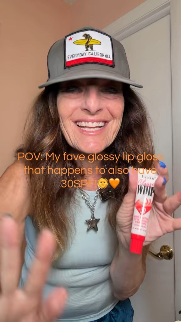 Coco-Vanilla SPF30 for your lips!🌞🧡

#LTKdayinmylife #LTKgrwm #LTKselfcare
