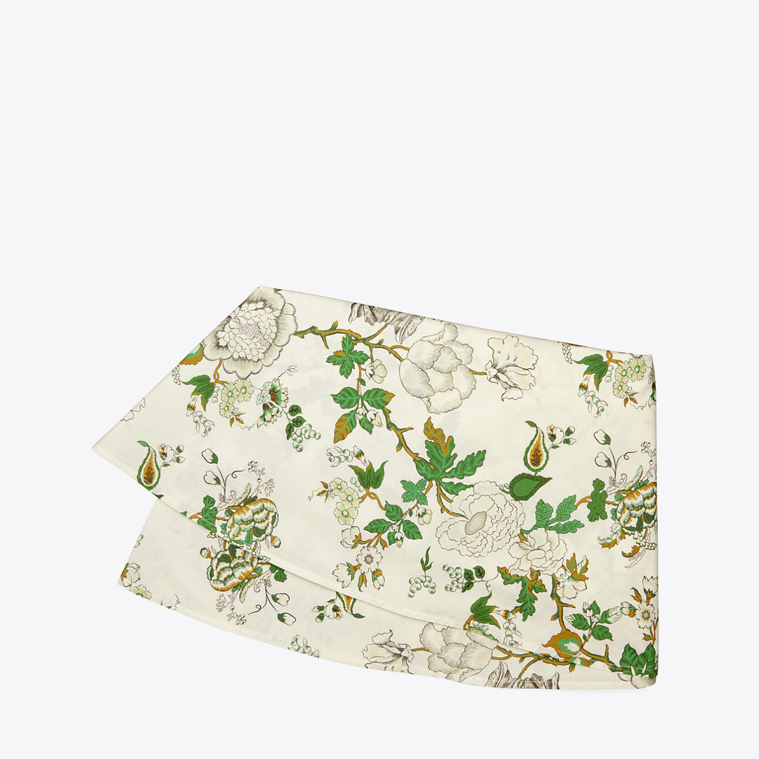 Tory Burch Happy Times Bouquet Round Tablecloth, 132 | Tory Burch (US)
