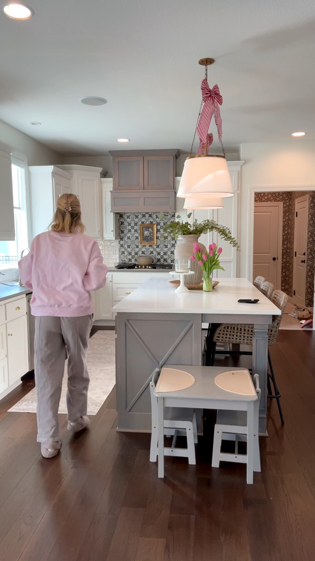 Clean up with me! Just a working mom that works in 30 min intervals trying to get everything done 🙃 

#LTKmomlife #LTKmorningroutine #LTKdayinmylife