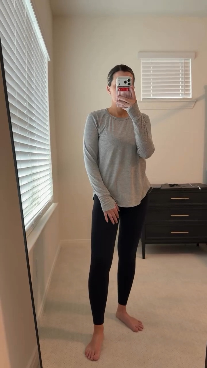 Your girl is tiiiiiiiired! So the mom uniform was a must today (let’s be honest, it’s a must everyday)! All linked in my LTK!

#momuniform #ootd