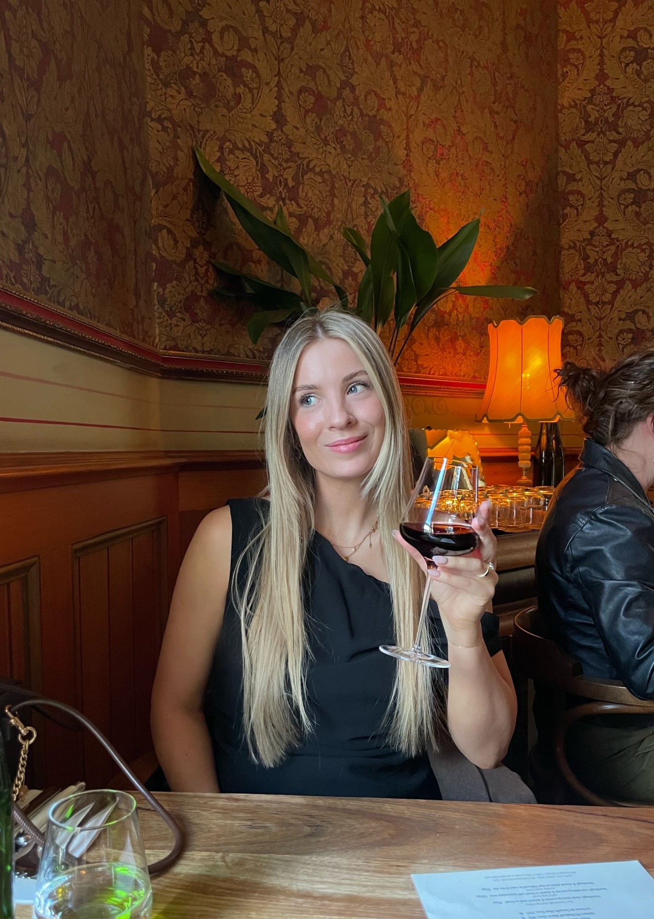 Always love a little date night outfit 🖤 you can never go wrong with a cute top and jeans. I’ve tagged some similar tops and the exact jeans
✨Size up to 27 in the jeans for a baggier low waist look

#LTKaustralia #LTKsummer #LTKdatenight