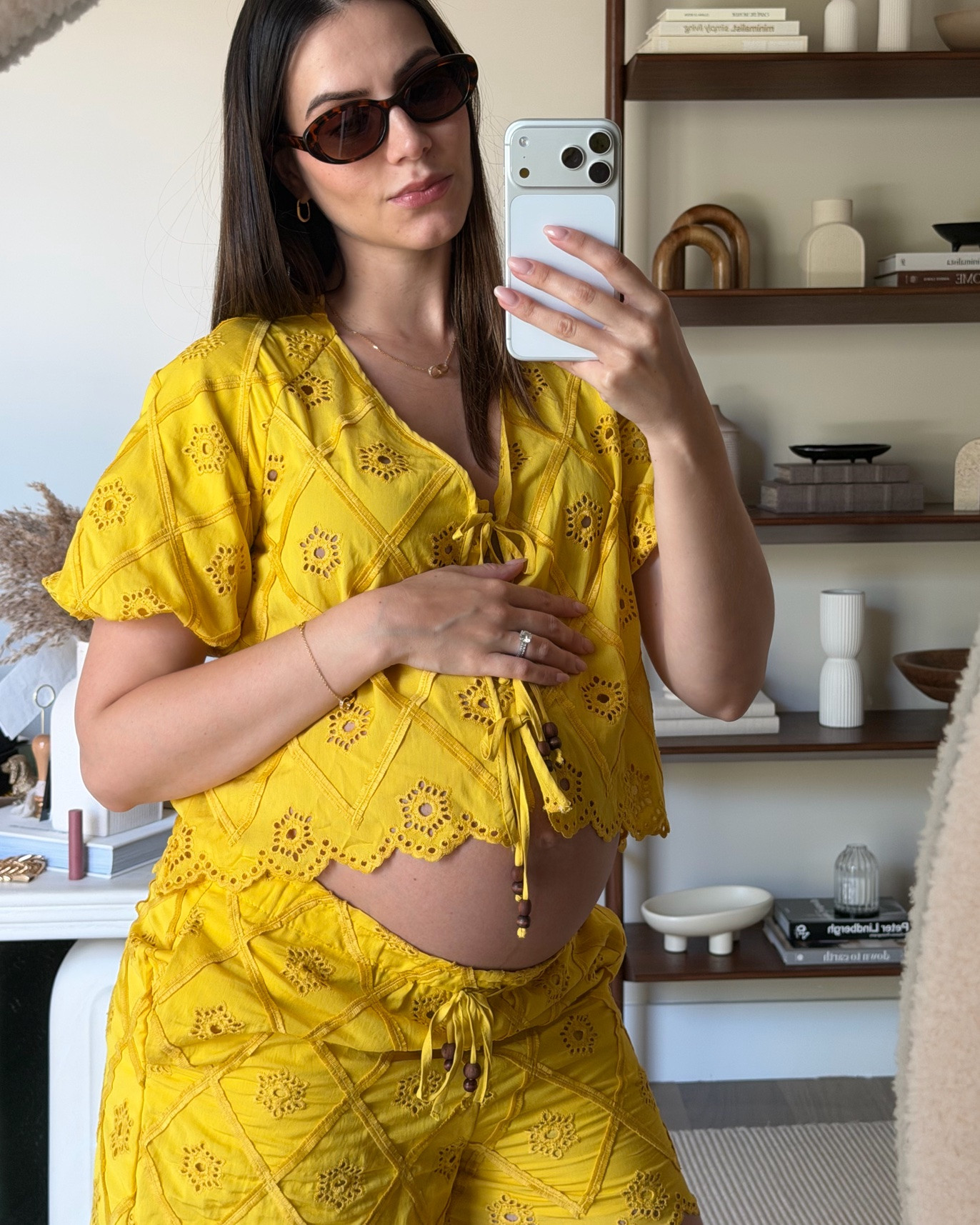 Such a beautiful summer set to style the bump! It has a beautiful embroidery detail, drawstrings - which makes it easier to fit at any stage - and it’s lightweight 😮‍💨 but the best thing: it’s also on the @zara sale! Don’t miss iiiitt

#LTKSaleAlert #LTKBump #LTKmomlife