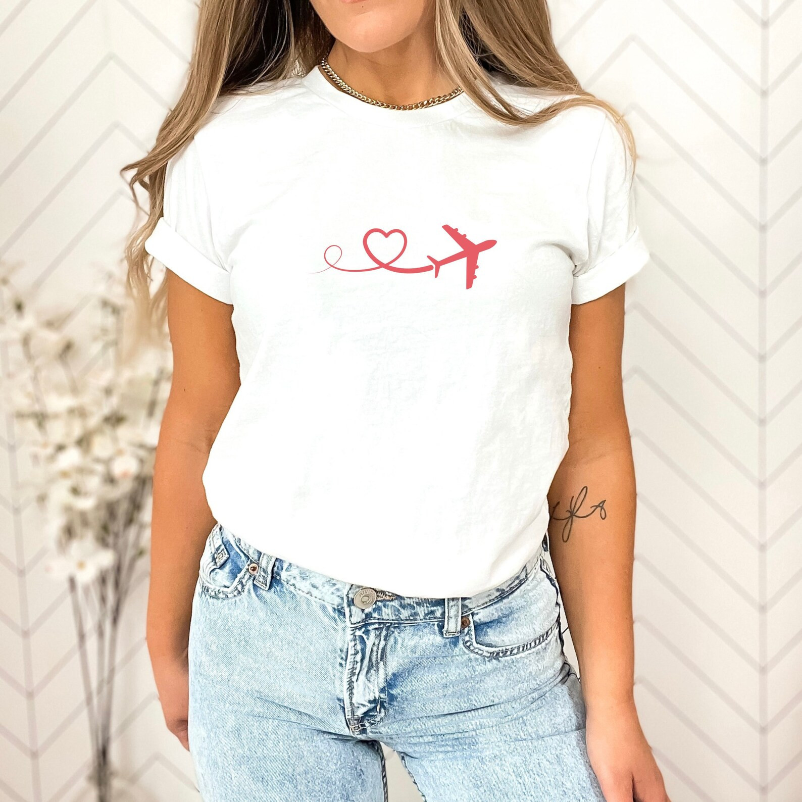 Airplane Heart Shirt, Travel Tee Shirt, Adventure Shirt, Gift for Traveler, Gift for Adventurer, ... | Etsy (US)