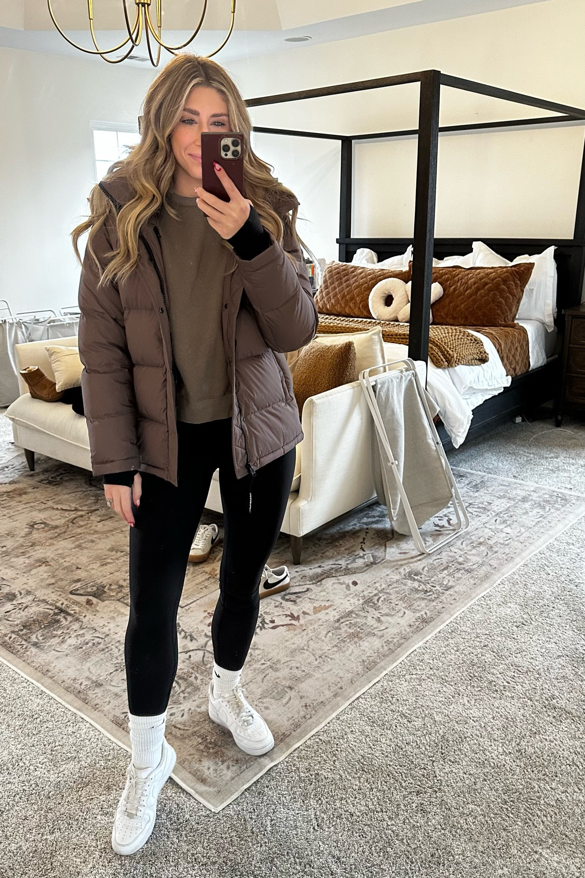 Cozy layered winter outfit! Aritzia, leggings, Nike 

#LTKSeasonal
