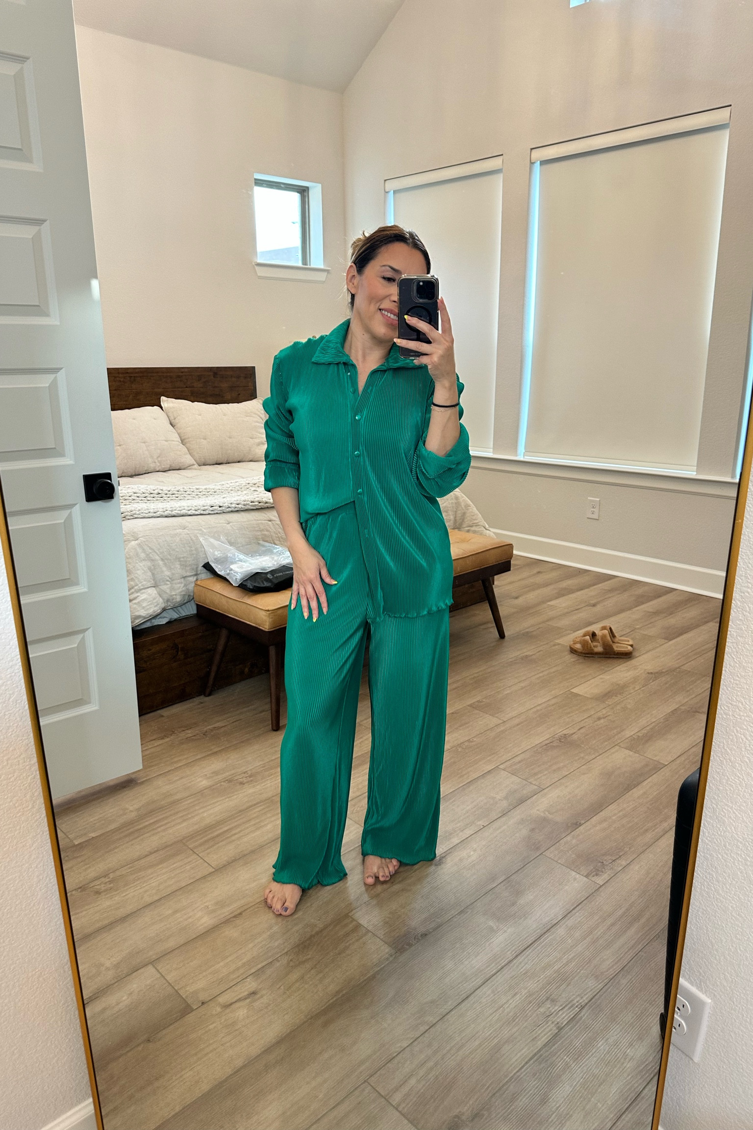 The green is gorgeous in person and the fit is the most comfortable. It’s giving pajamas vibes but, dressy. 💚


#LTKworkwear #LTKstyletip #LTKfindsunder100