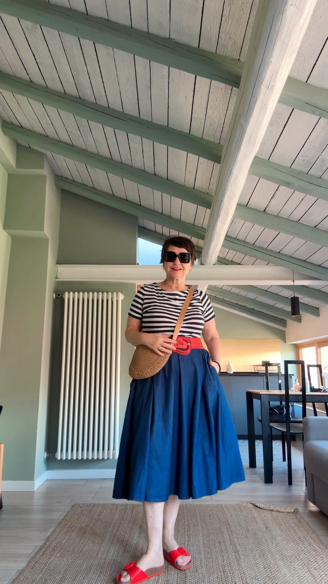 Travel Outfit: der leichte Jeansrock ist perfekt für heiße Sommertage

#LTKeurope #LTKtravel #LTKü50