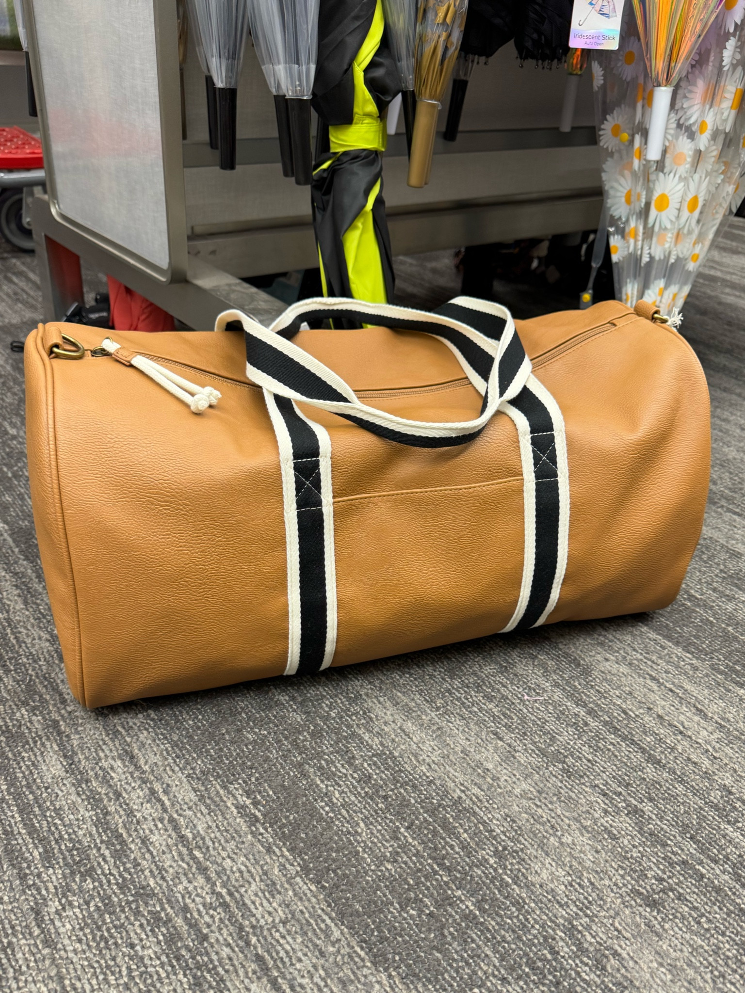 Target weekender bag

#target 

#LTKfindsunder50