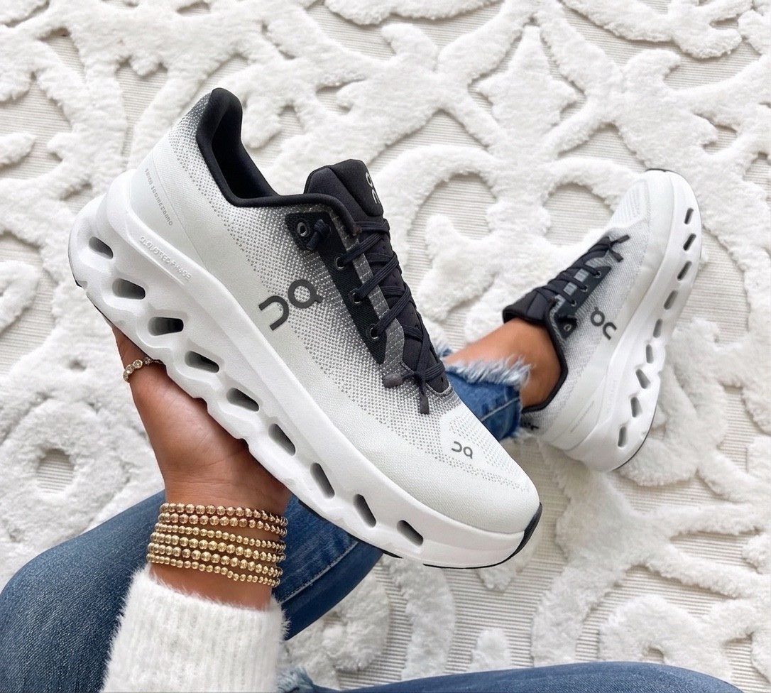 On cloud sneakers runs true to size