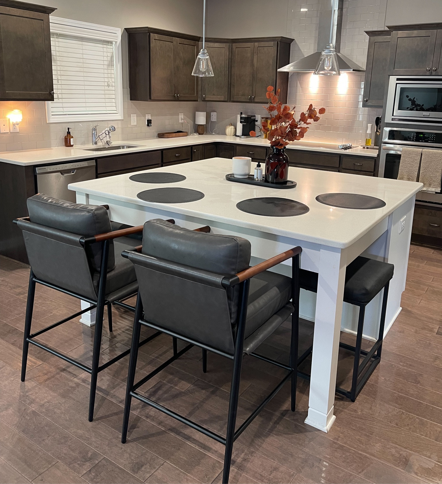 Kitchen decor | cozy minimal aesthetic | fall home decor

#LTKSeasonal #LTKHome