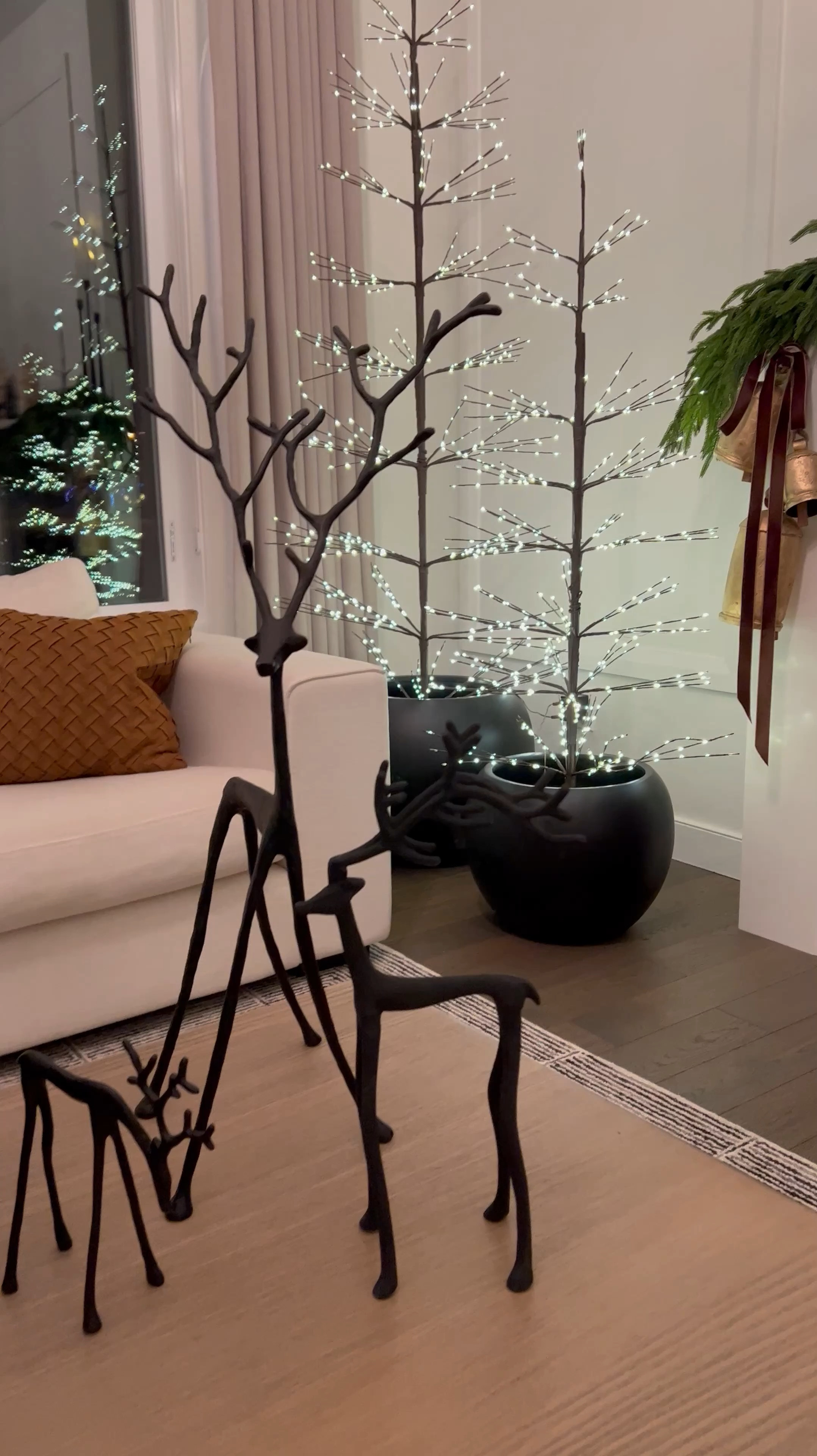 Hey friend! Shop my twinkle lights from Pottery barn ☺️ The planters are size medium and large 💕🫶🏽

#LTKStyleTip #LTKSeasonal #LTKHome