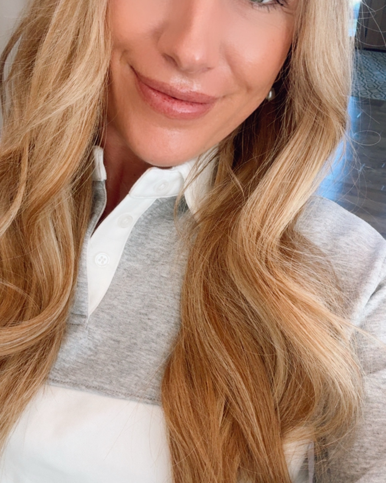 This little cropped sweater/shirt is perfection.🤍🩶
Could wear with jeans, sweats, skirt so many different ways to style this cutie!

#LTKStyleTip #LTKShoeCrush #LTKFindsUnder100