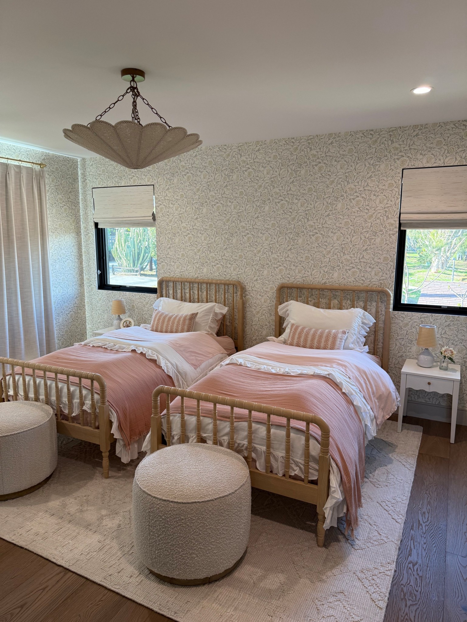 Little girls bedroom, twin girl bedroom, little girl wallpaper, twin bed

#LTKKids #LTKHome #LTKFamily