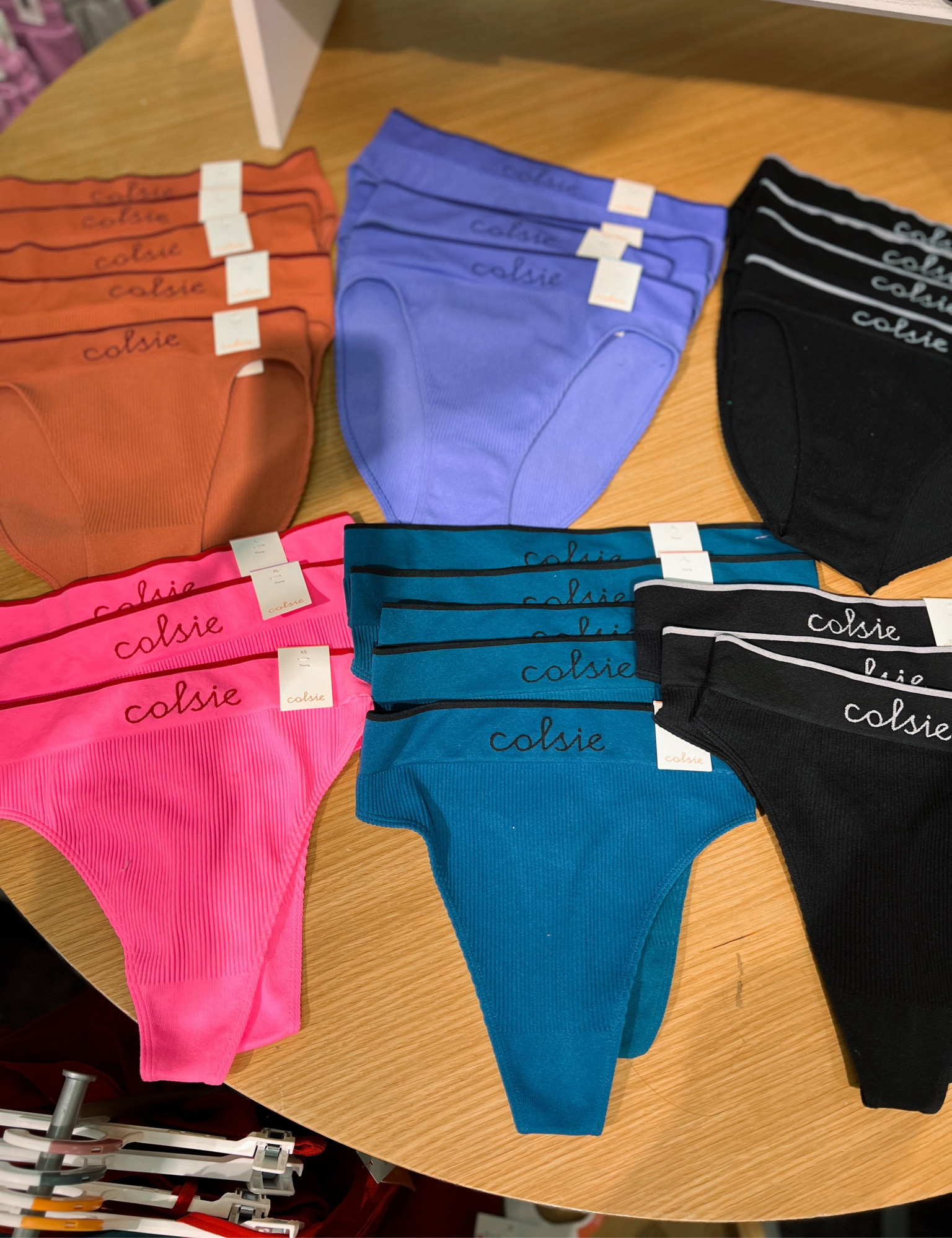 Women's Seamless Cheeky Underwear - Colsie Jade L 1 ct