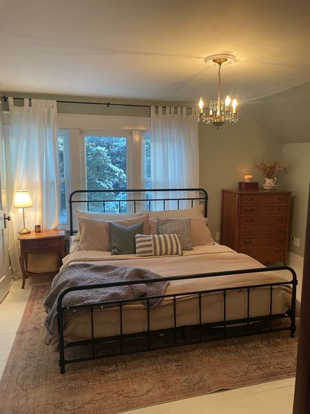 Cozy cottage bedroom with organic Quince bedding. (Some items are similar but not the exact same)

#LTKhome