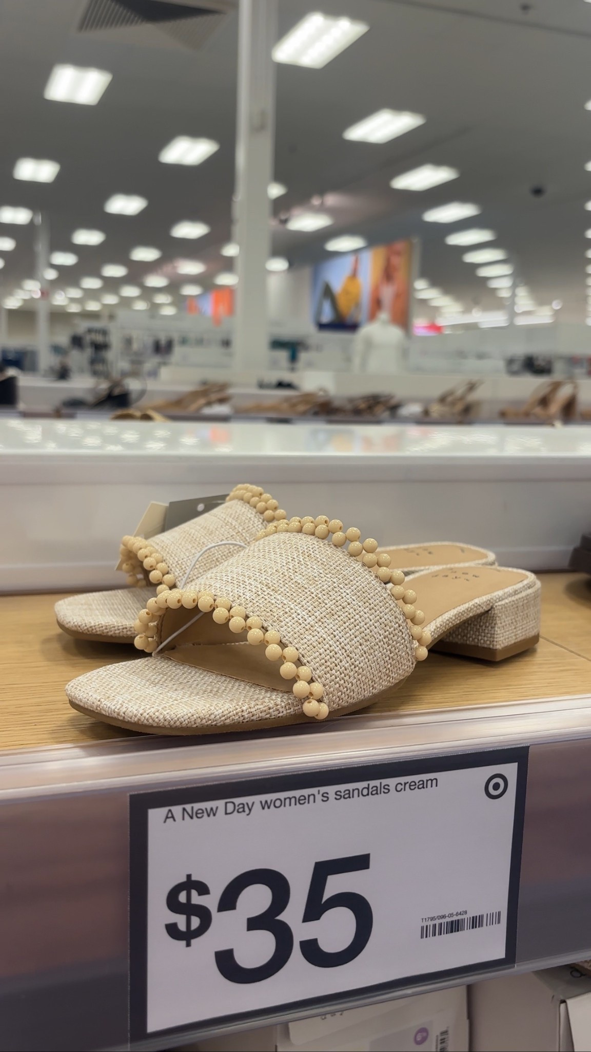 new spring sandals have arrived at target!!! these would perfect with a spring dress


target shoes. spring shoes. mini heels. 

#LTKshoecrush