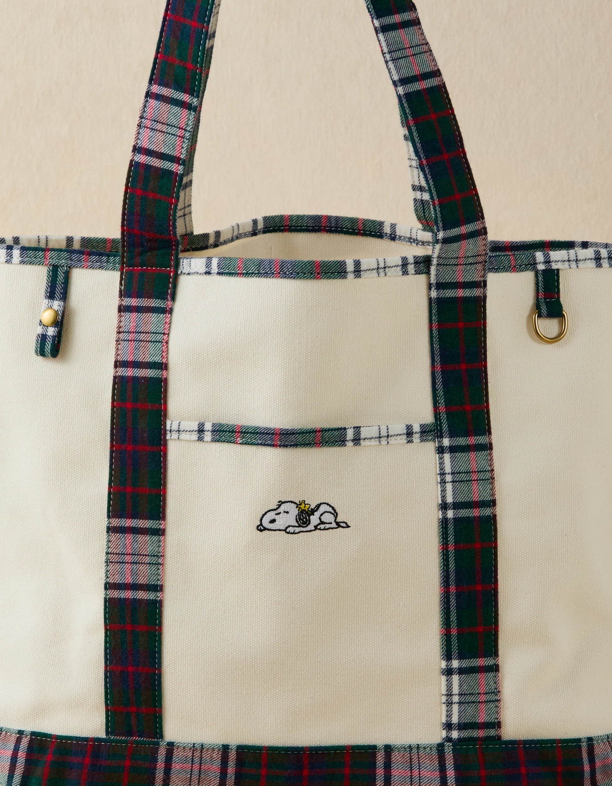 AE Off-Duty Snoopy Tote Bag | American Eagle Outfitters (US & CA)