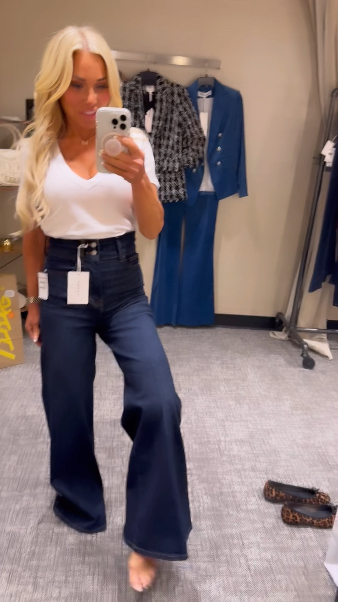 Nordstrom anniversary sale. Frame. Jeans 

#LTKxNSale #LTKSaleAlert #LTKVideo