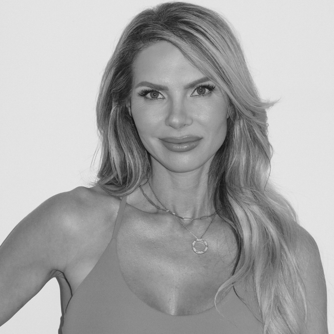 THE BOSSTICKS | Sandy Brockman Reveals The Exact Workout Plan Lauryn Uses To Build A Strong, Lean Body
 

 