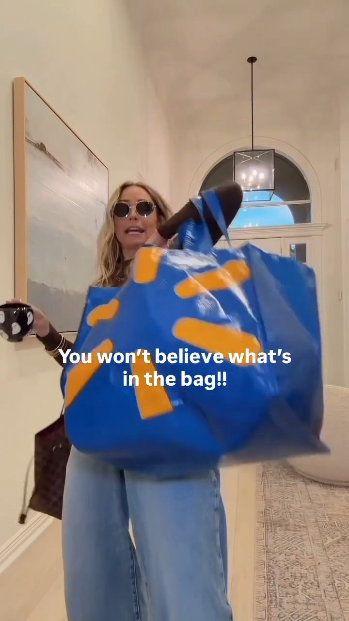 🤍 She’s a 🔟! 👏🏻✨🔥😍 // Follow + Type BAG for 🔗🔗🔗

https://liketk.it/5tQR6