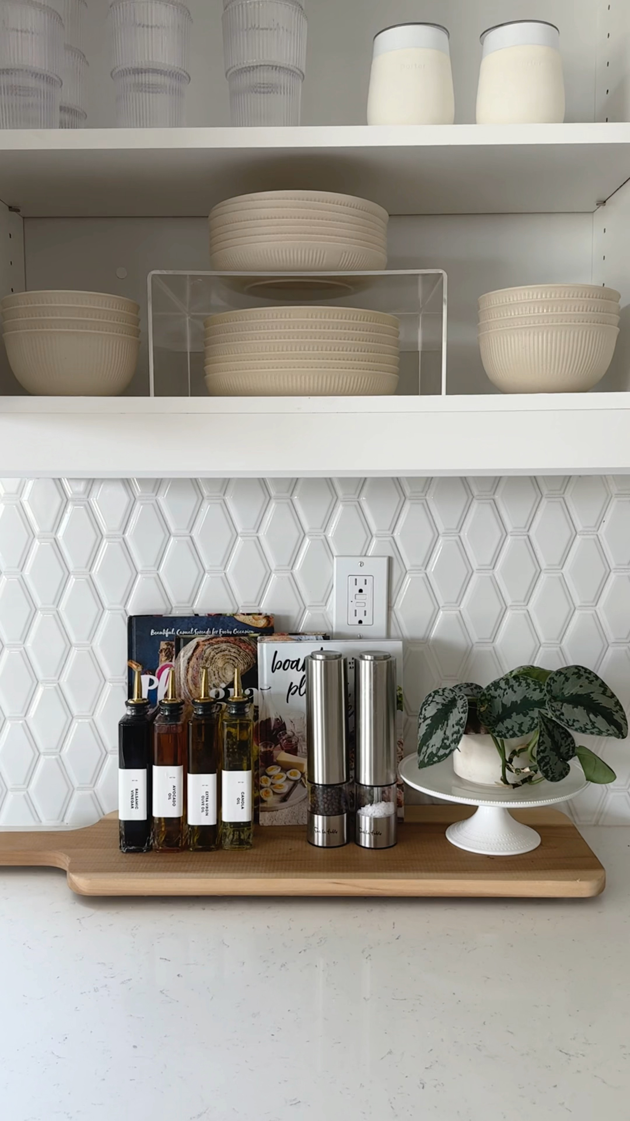 You may have seen this viral dinnerware set before, and for good reason! I love this wheat straw dinnerware set from Amazon for its fluted sides and speckled design, but I wanted to test it out before sharing it with you all. I’m happy to report that they are kid friendly: dishwasher & microwave safe, and (most importantly, in my opinion) they pass the pasta sauce test *moms rejoice* 🍝 

Comment “dishes” for a direct link sent your way! 

-
-

#momlife #family #home #homedecor #interiordesign #homesweethome #homedesign #family #lifestyle #parenthood #dailyparenting #homefind #aesthetic #aesthetichome #homedecor #amazonfinds #amazonhome #amazoninfluencer #amazonreview #amazonreviewer #amazonshopping #amazonmusthaves  #homestyle #ａｅｓｔｈｅｔｉｃ #lifehack #neutral #neutraldecor #neutralhome #neutralhomedecor

#LTKVideo #LTKFindsUnder50 #LTKHome