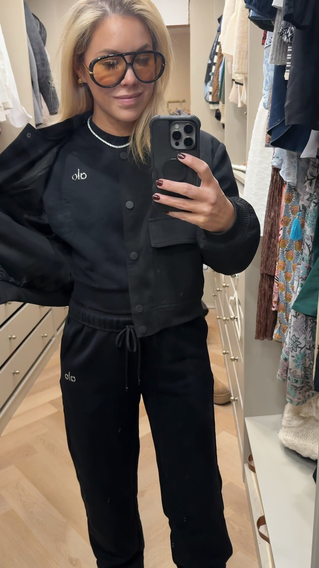 Styling Alo sweats (high/low version with Amazon jacket and Bottega Venetts sunglasses)

Black sweatpants
Sweatshirt 
Alo sweats
Alo sweatshirt
Alo sweatpants #LTKFindsUnder50

#LTKActive #LTKdayinmylife