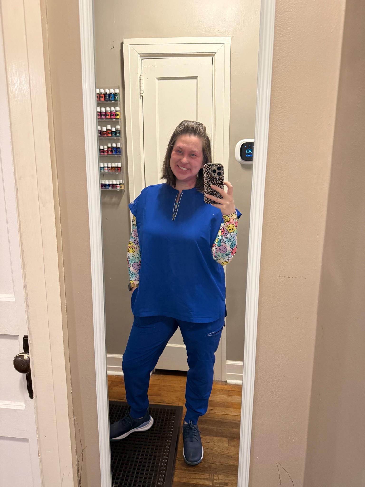 Healing Hands 360 scrubs! 
- 2 usable shirt pockets 
- 5 usable pant pockets. Including a zip cargo pocket  

Scrub life, hospital scrubs, healing hands, 

#LTKWorkwear #LTKStyleTip #LTKPetite