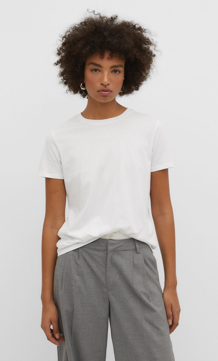 T-shirt basic manches courtes - T-shirts femme | Stradivarius France | Stradivarius (FR)