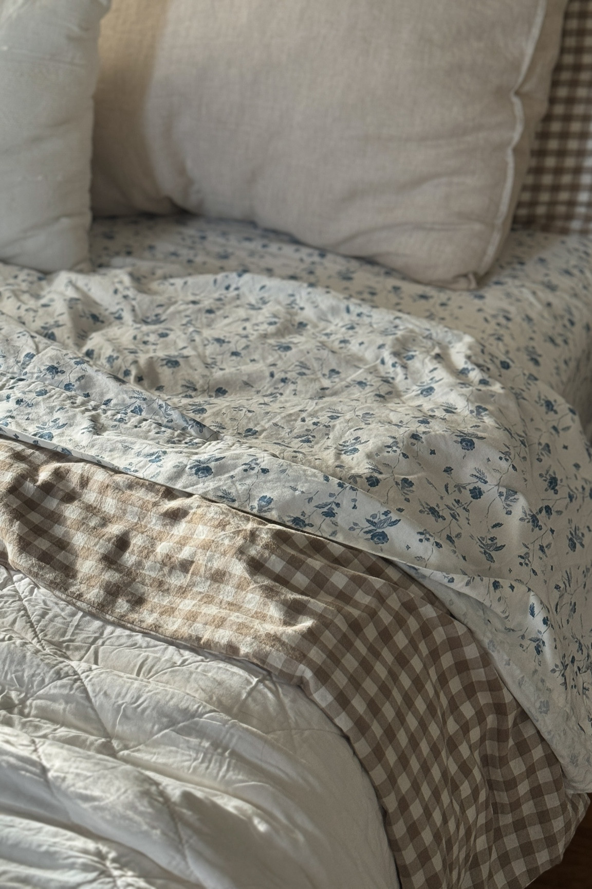 Summery bedding >> #bedsheets #bedding #homedecor 

#LTKStyleTip #LTKFindsUnder100 #LTKHome