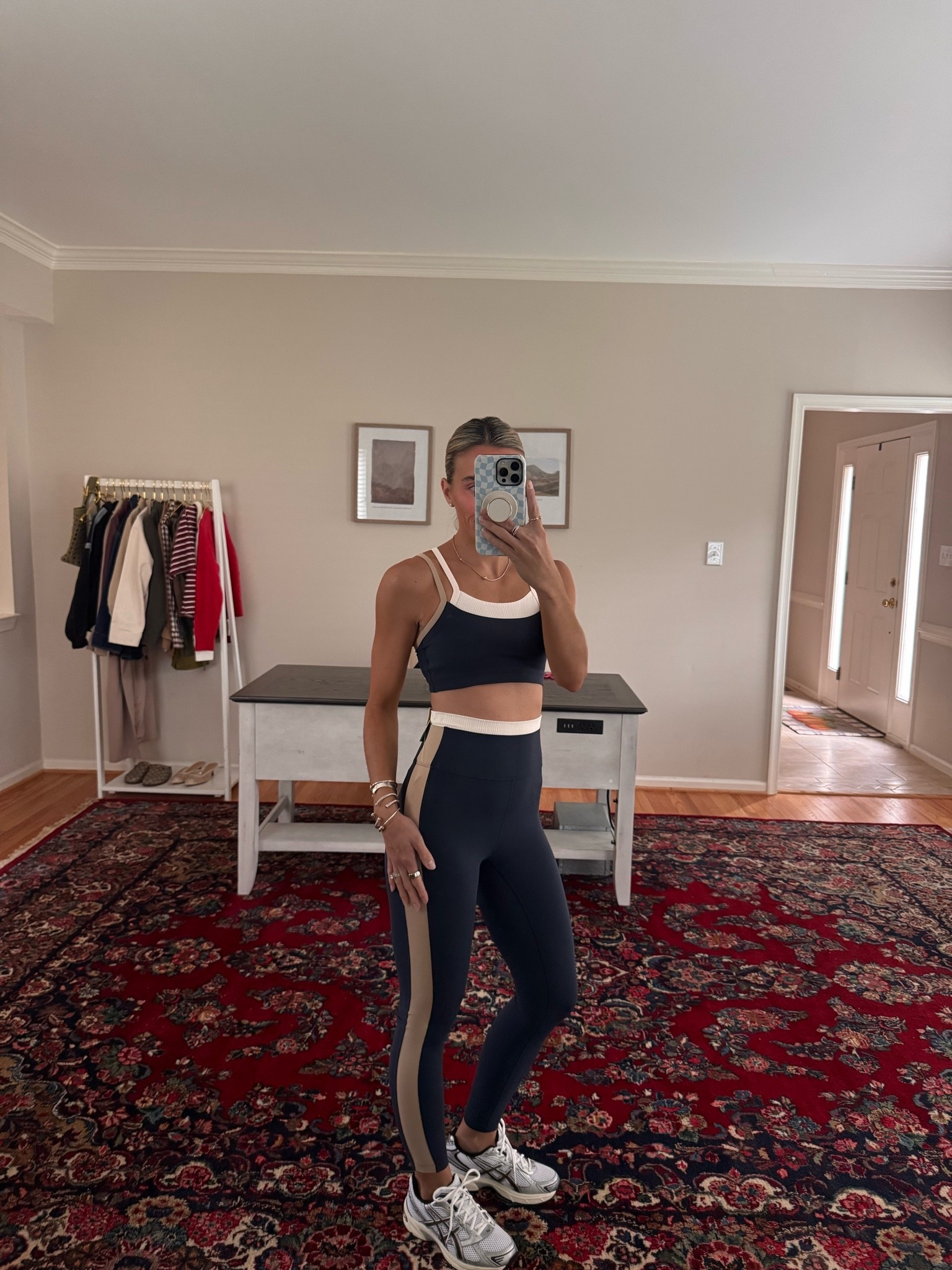Small top,
XS leggings

#LTKActive #LTKootd