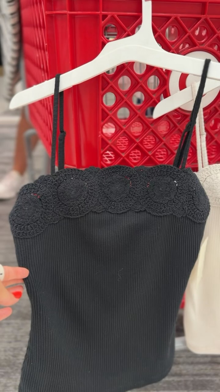 These scalloped crochet tanks look so classy and way more expensive than they are. I honestly can’t decide between the black or the cream… I’d probably end up taking both home. 🤍🖤

Wearing an XS.
5’3” for reference.

#targetstyle #targetfinds #targetfashion #targetdeals #affordablefashion #summerstyle #everydaystyle #ltkstyle